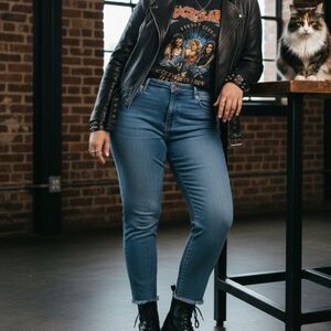 LOFT The Skinny Jeans Size 31/12 Petite | Blue Raw Hem Denim